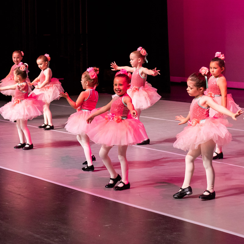 Young Rhythm and Soul dancers
